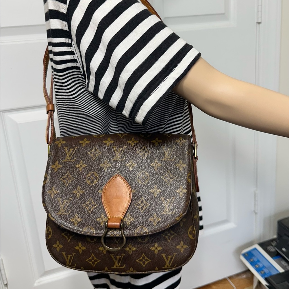 Louis Vuitton Crossbody Bag - Picture 7 of 11